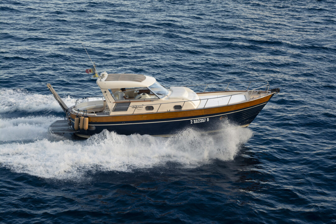 Splendido Apreamare 40 piedi – Tour in Costiera Amalfitana, Capri e Sorrento